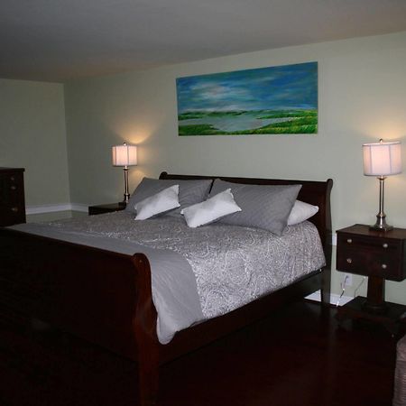 Essex Shea'S Riverside Inn & Motel מראה חיצוני תמונה