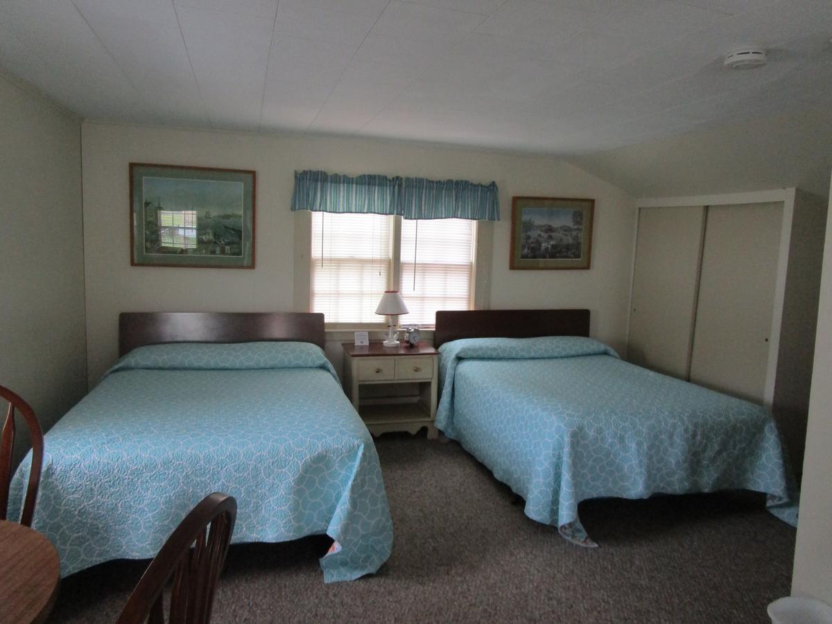 Essex Shea'S Riverside Inn & Motel מראה חיצוני תמונה
