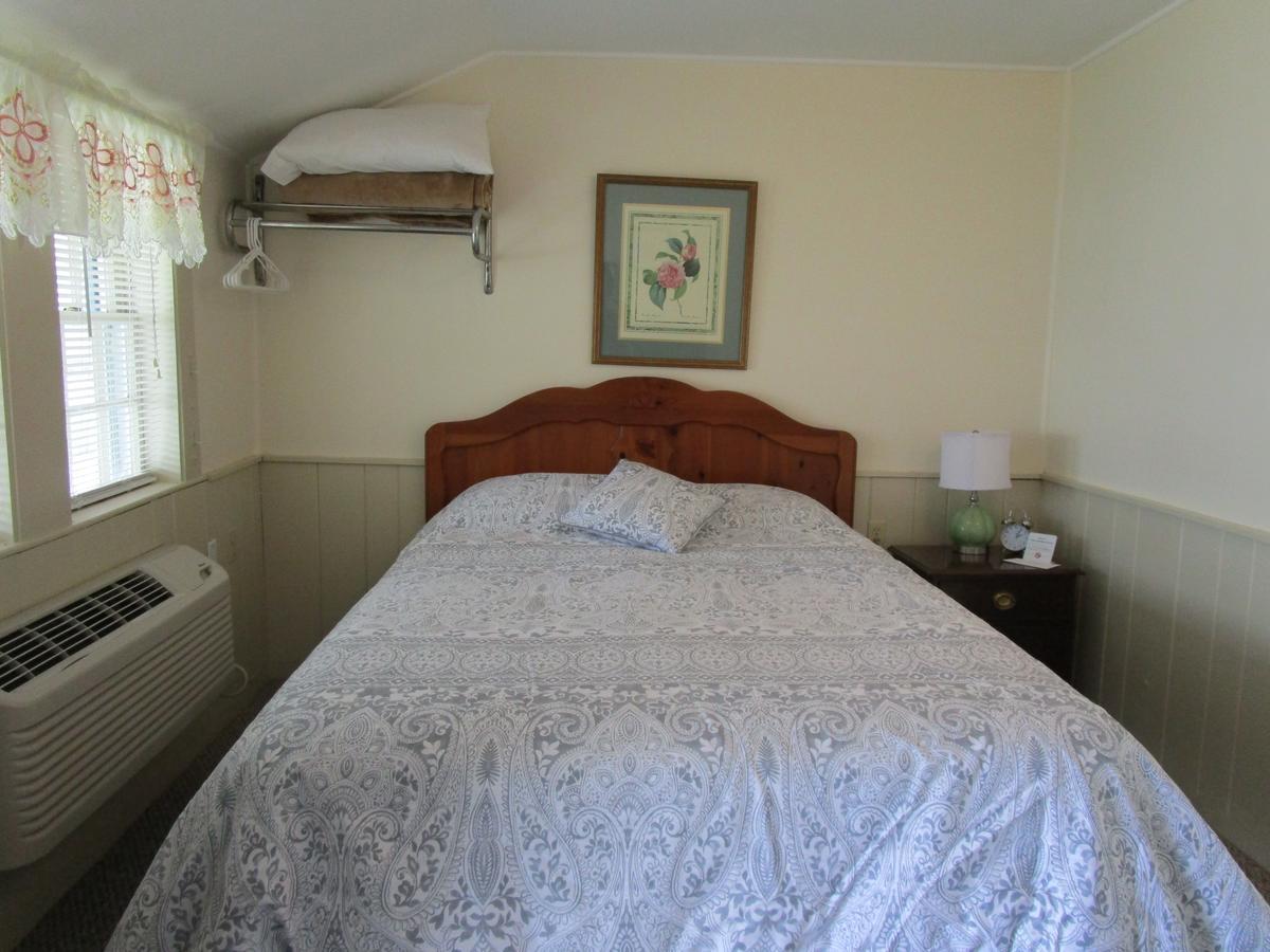 Essex Shea'S Riverside Inn & Motel מראה חיצוני תמונה